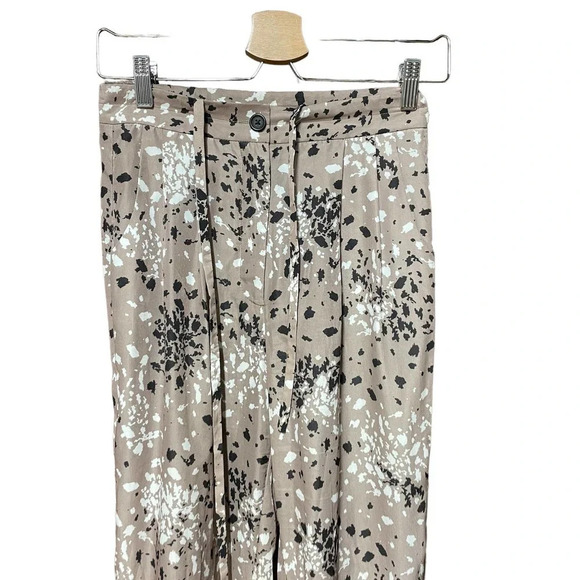 Timo‎ Weiland Taylor Track Pant Jogger Pants Tan Dotted Animal Print Size 0 - Picture 2 of 9